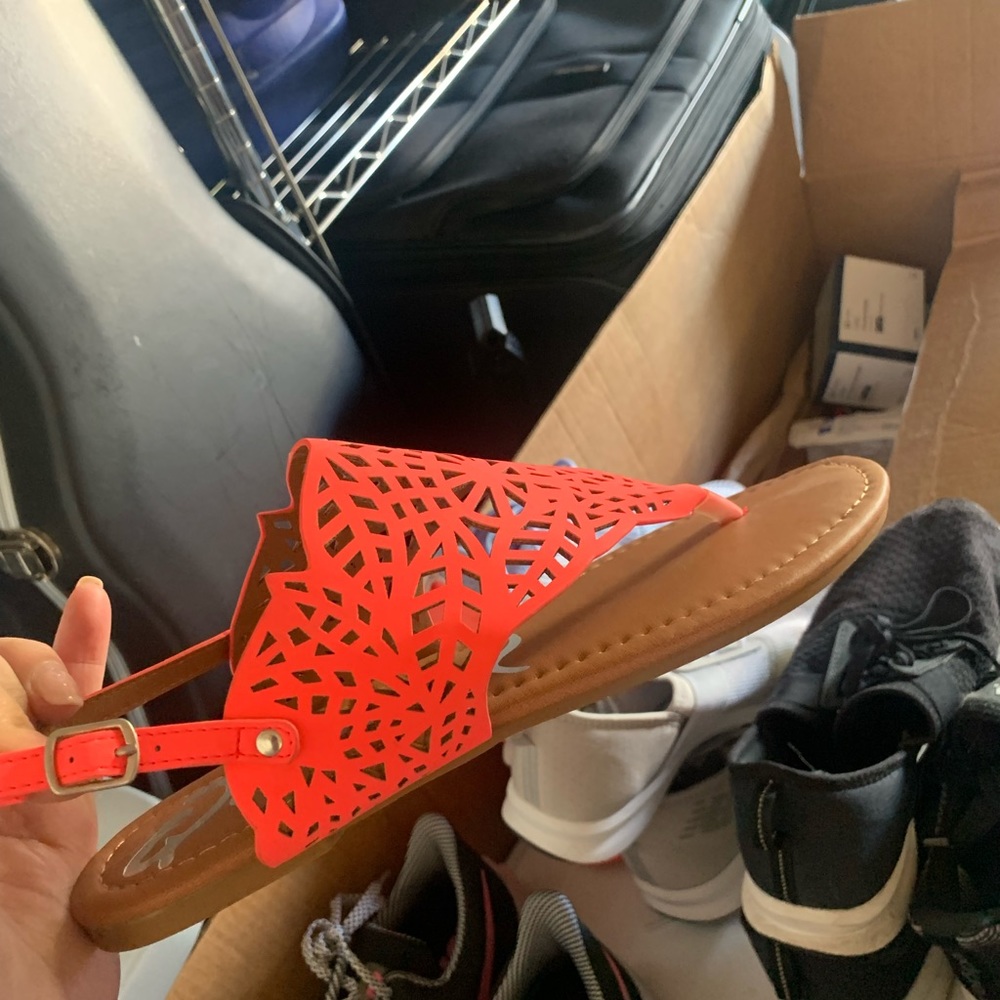 Women’s coral orange sandals size 10